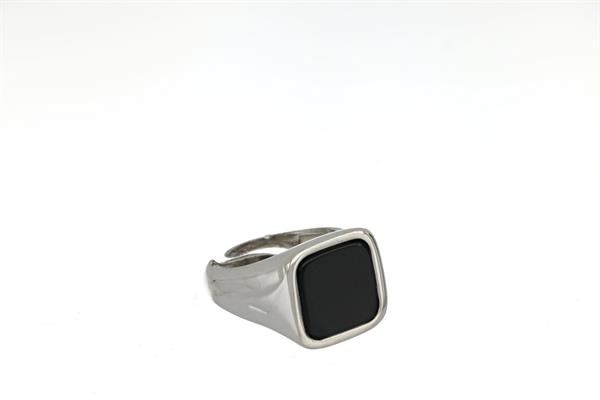 ANELLO RODIATO QUADRATO CON ONICE NERO ARG.925%