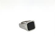ANELLO RODIATO QUADRATO CON ONICE NERO ARG.925%